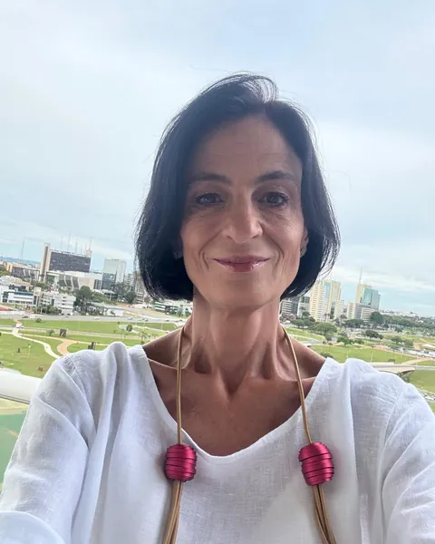 Mônica Dallari